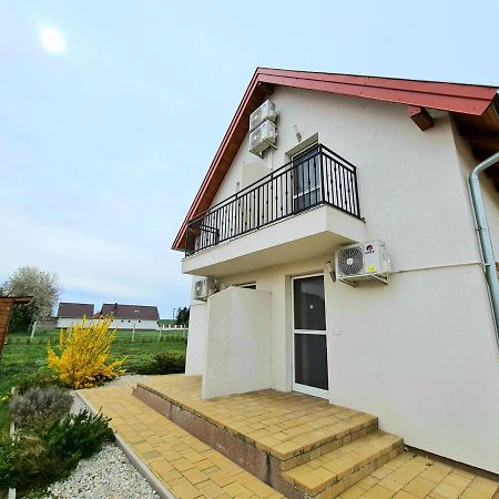Szekely-Lak Apartman Hegykő Buitenkant foto